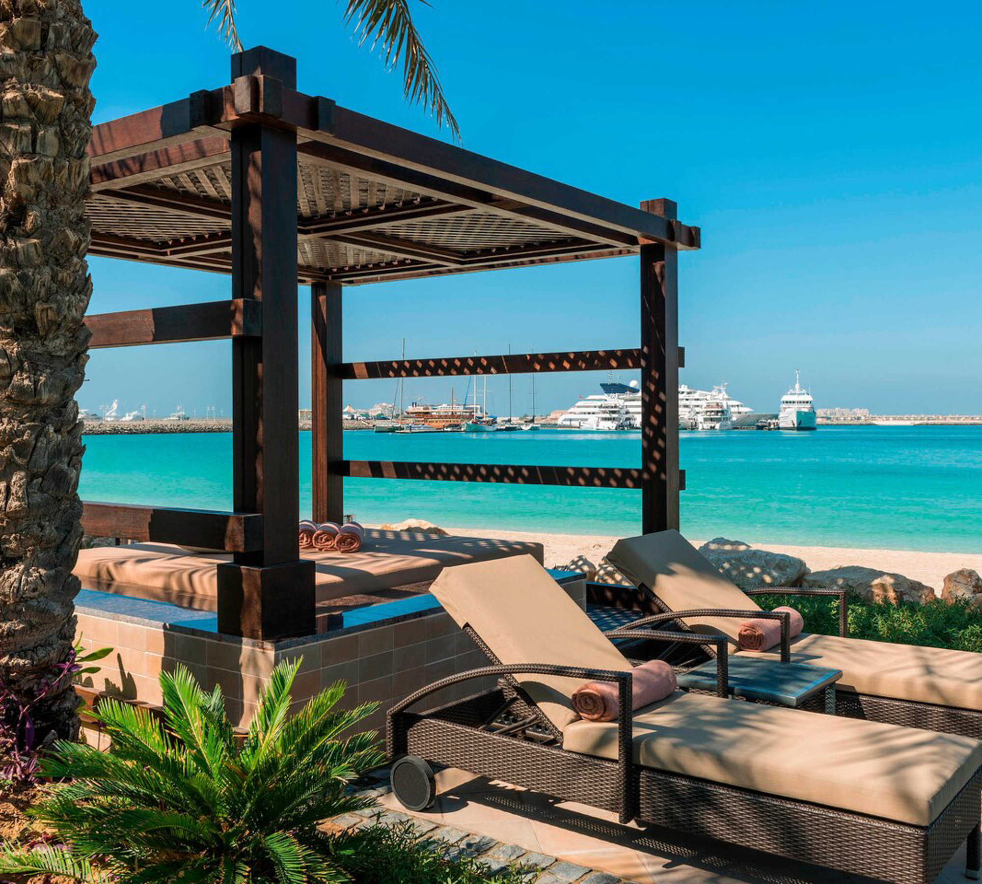 Photo of Le Meridien Mina Seyahi Beach Resort & Marina