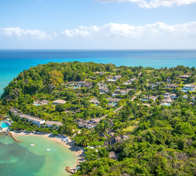 Photo of Round Hill Hotel