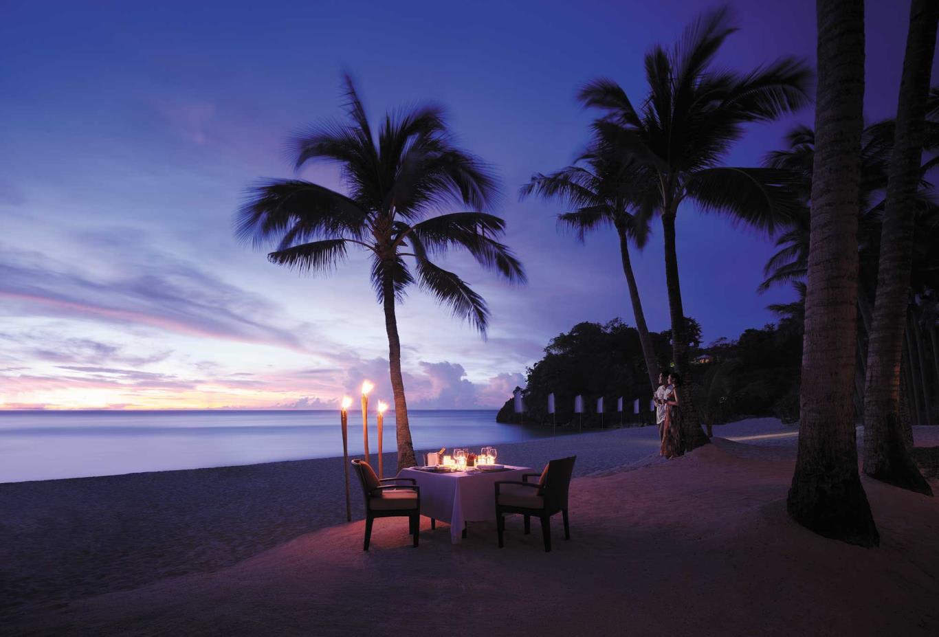 Romantic Dinner by the Beach