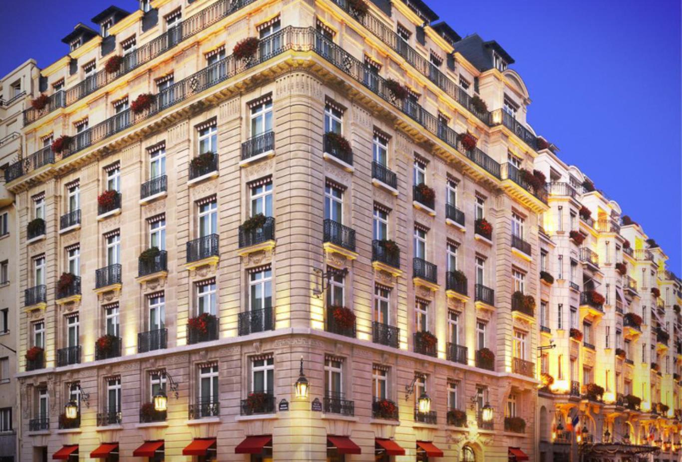 HOTEL LE BRISTOL フランス語 HOTEL LE BRISTOL フランス語 HOTEL LE BRISTOL フランス語 Hotel le