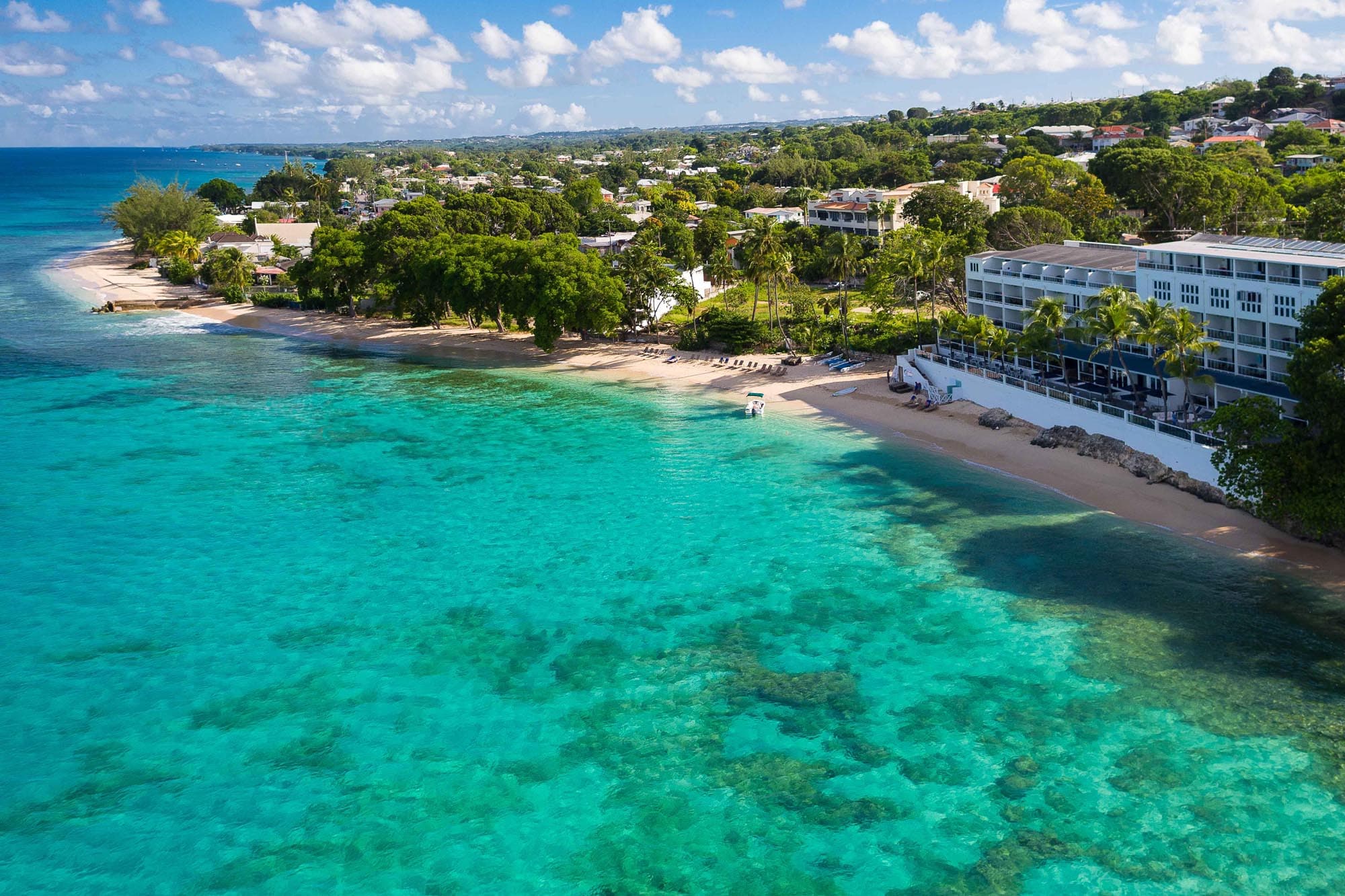 Hotel location and beach