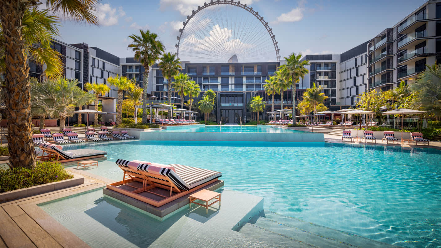 Banyan Tree Dubai outdoor pool