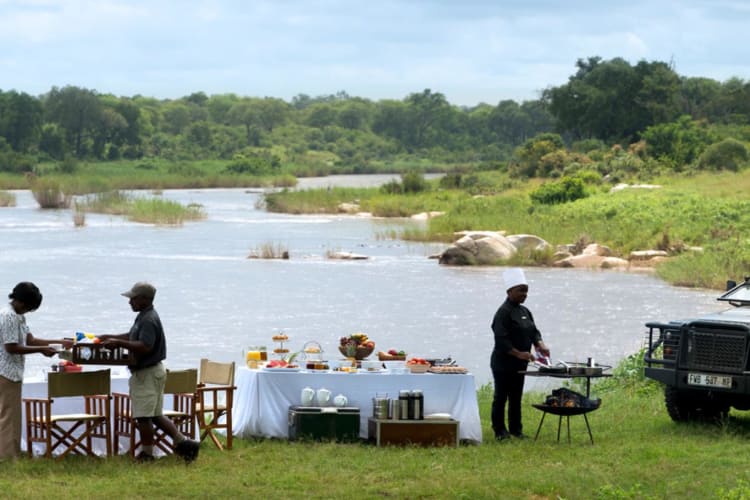 Riverside Dining