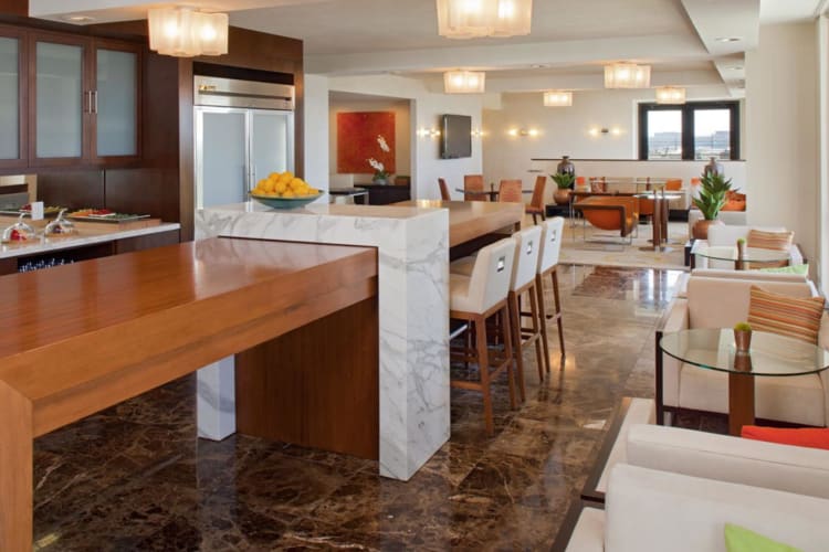 Regency Club Lounge