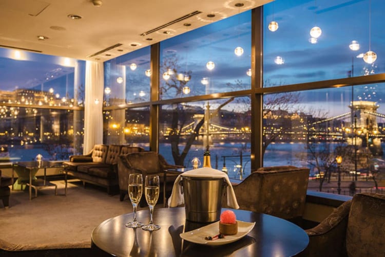 Club Lounge