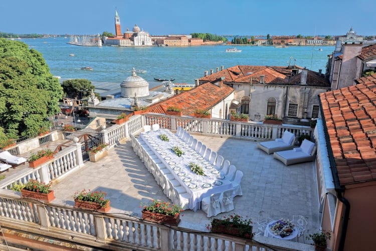 Exterior terrace
