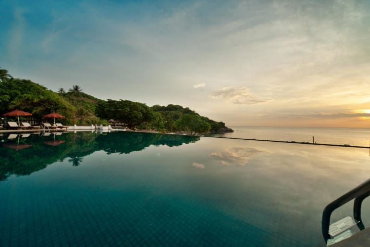 Pool at sun down