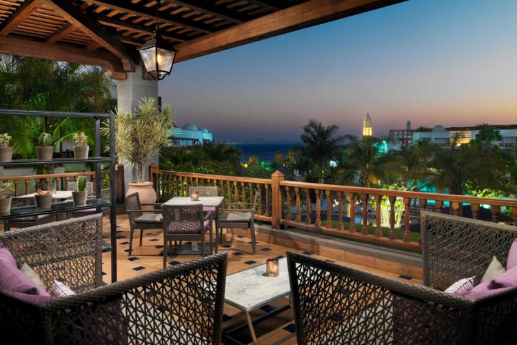 Sunset Lobby Bar