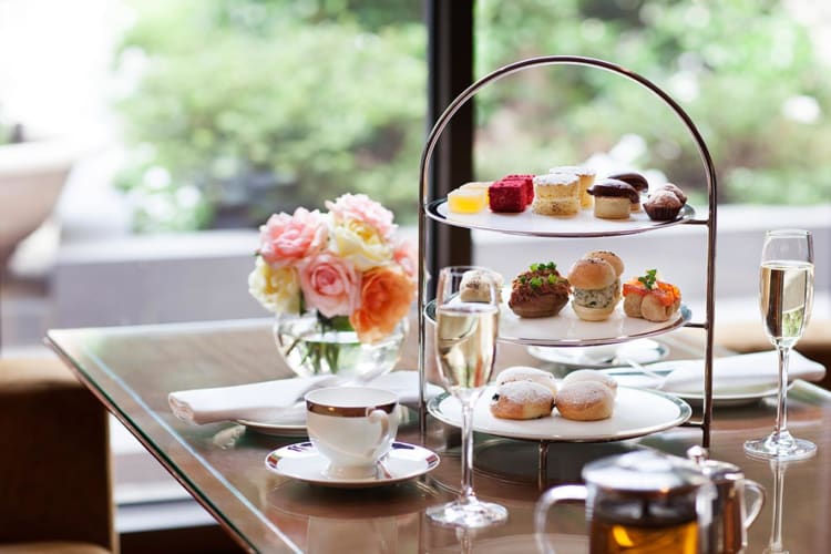 High-tea