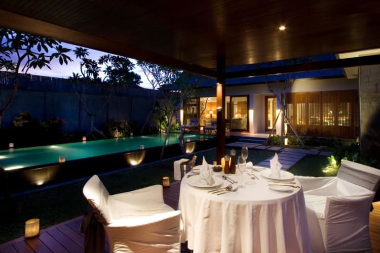 Romantic in villa dinner