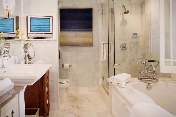 Guestroom Bathroom