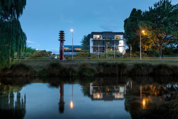The George Hotel
