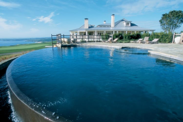 Kauri-Cliffs-pool