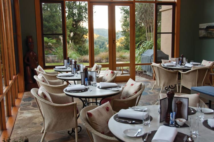 Dining-nws
