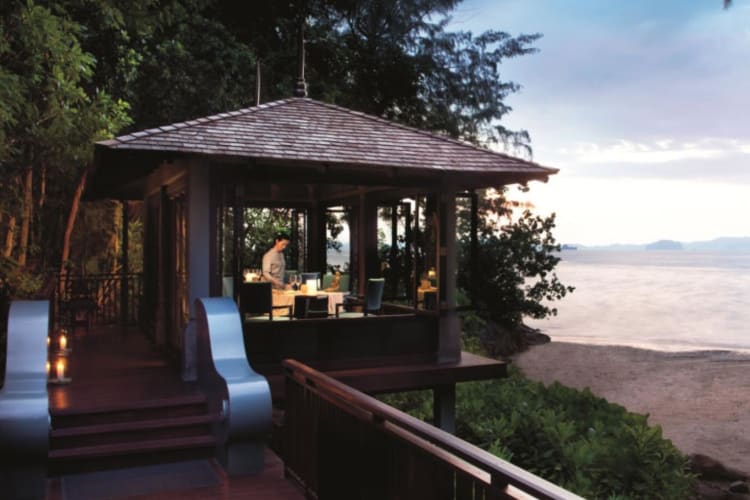 Sri-Trang-with-Outdoor-Seating