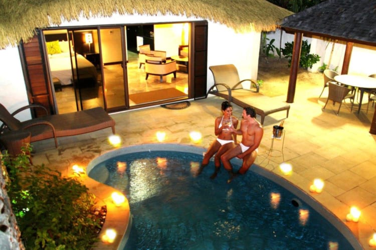 Villa-with-pool-night