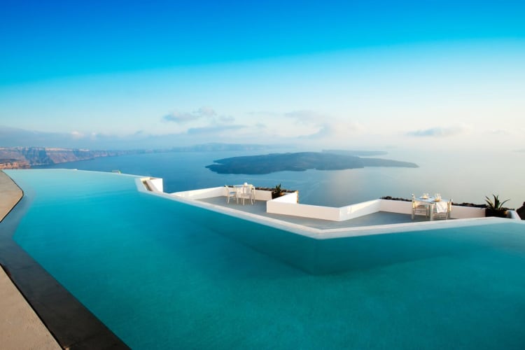 Infinity pool
