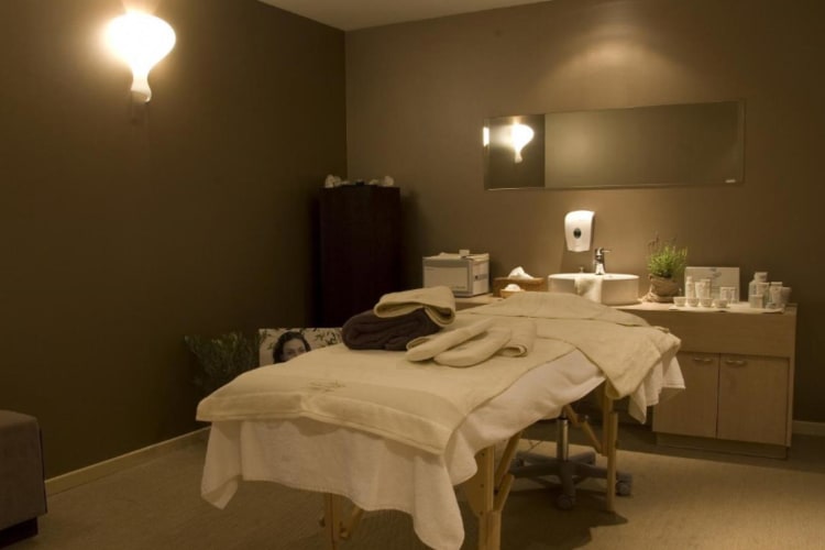 MassageRoom