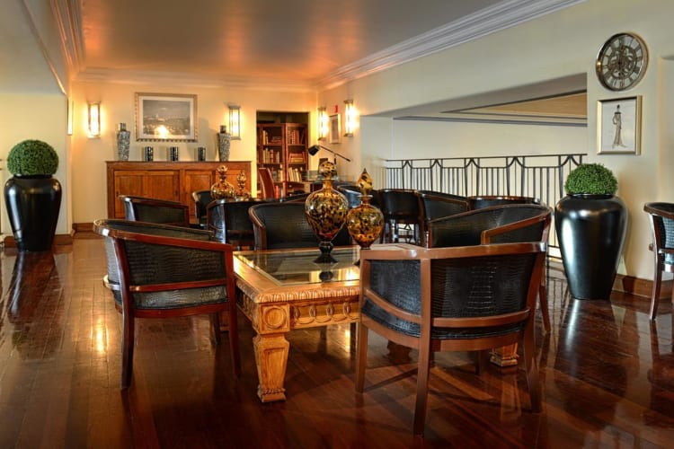 Lobby Bar