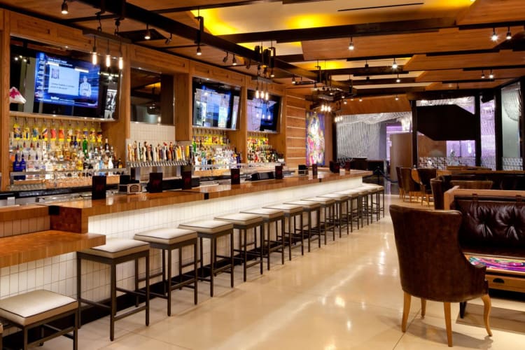 Holsteins Bar