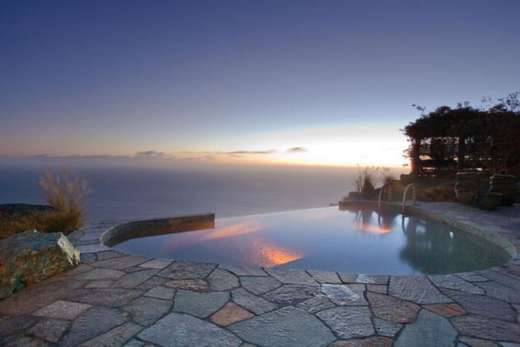 Plunge pool