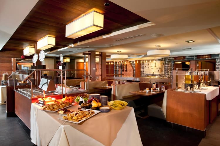 Breakfast Room