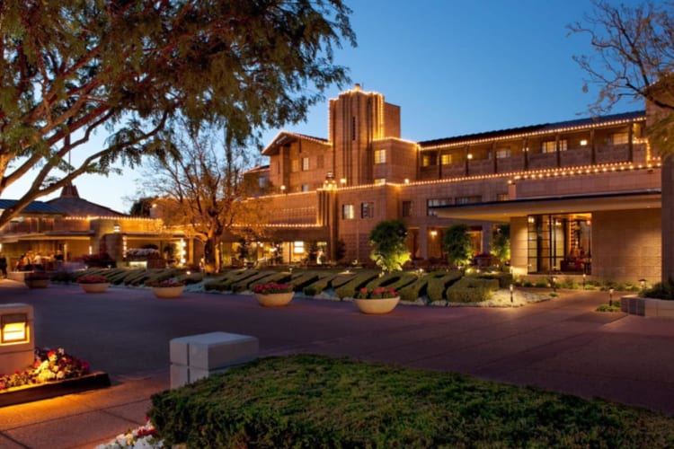 Twilgiht exterior