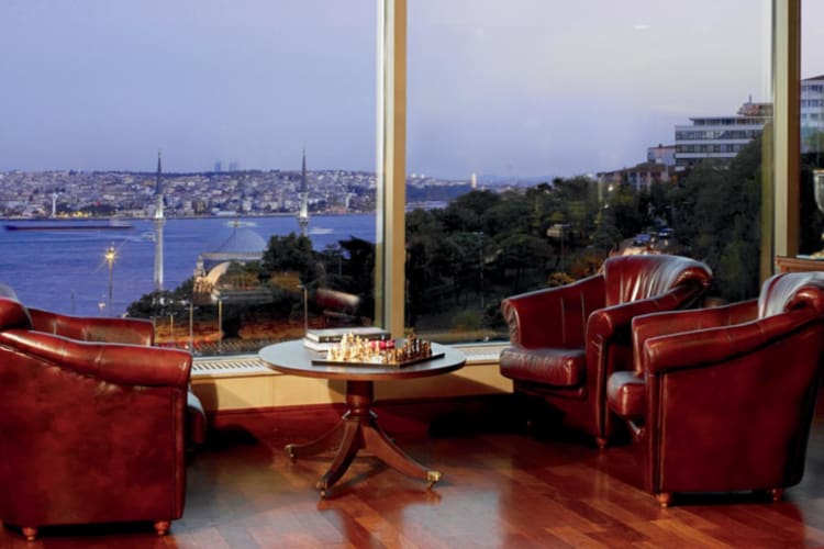 Living Lounge