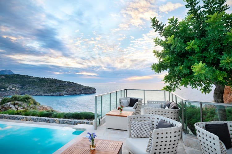 Infinity Pool Bar Terrace