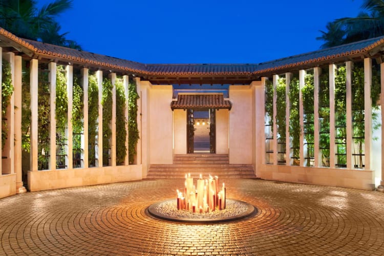 port-cochere