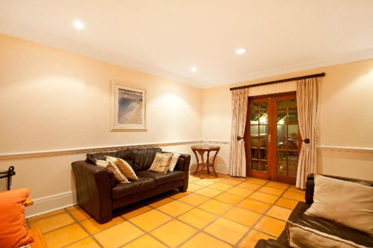 Cottage-Pie-Lounge