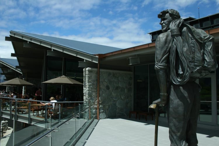 The Sir Edmund Exterior
