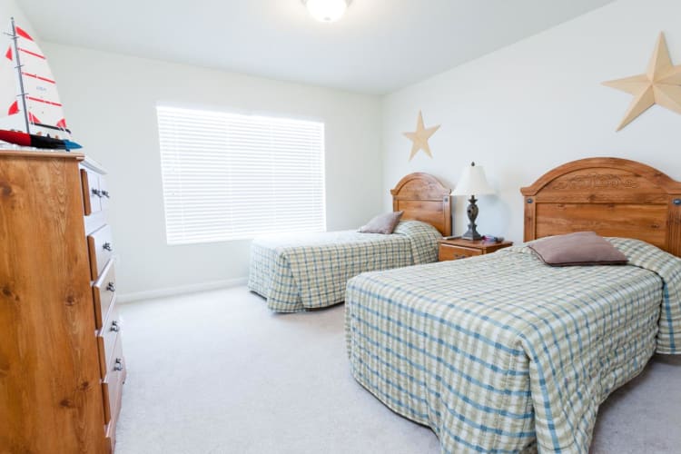 Twin-room