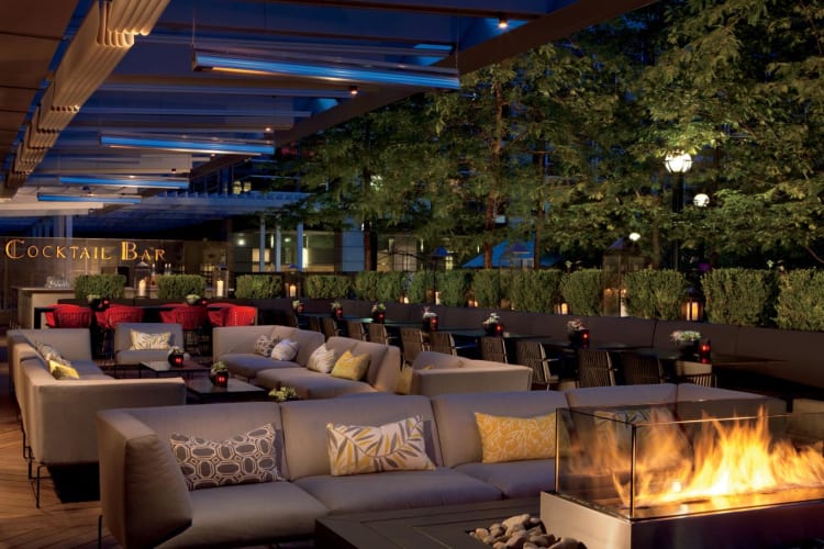 DEQ Terrace and Lounge