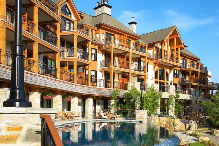 Exterior & Pool
