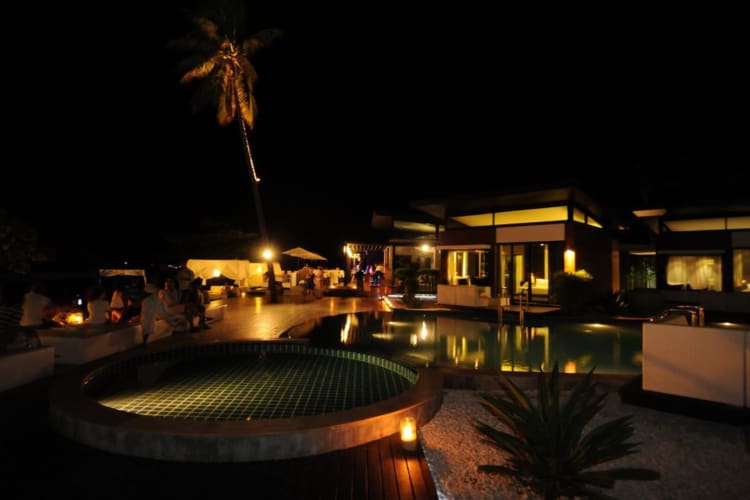 Pool & Deck