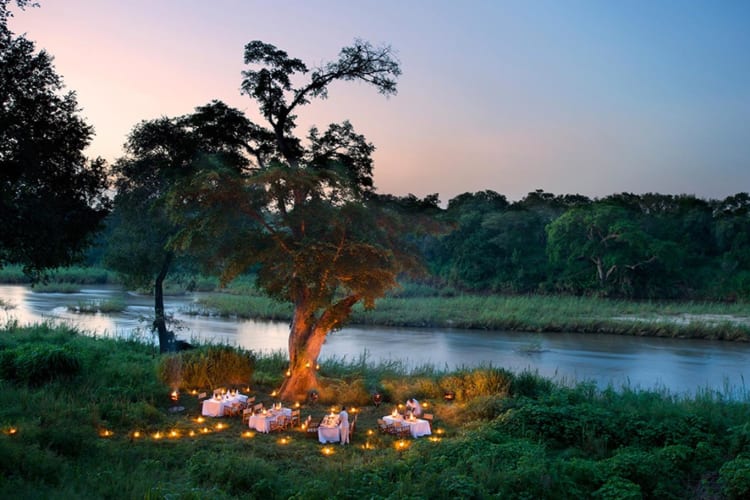 Dining-by-the-river