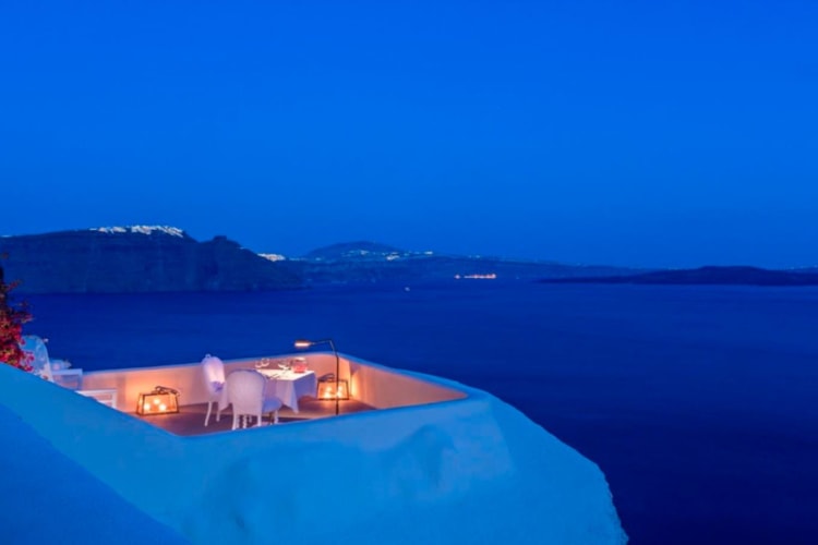 Dining outdoors