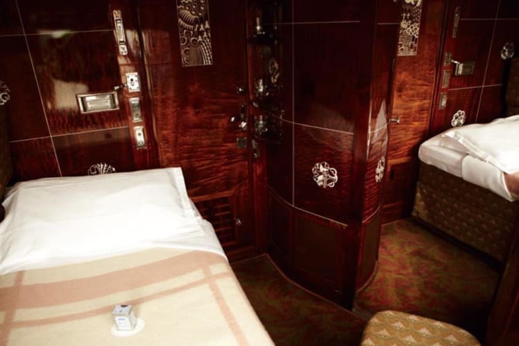 Double-Cabin