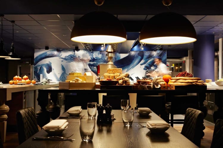Bluespoon Restaurant Open Kitchen