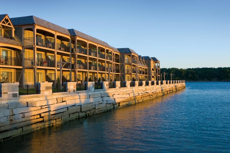Harborside Hotel, Spa & Marina
