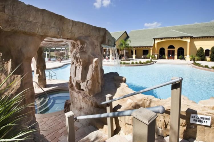 Central-area-pool