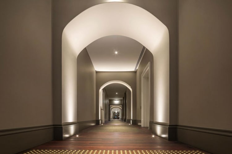 Hallyway