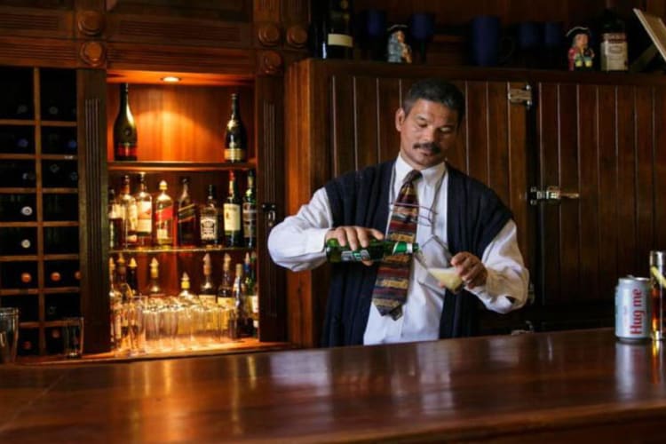 Bar
