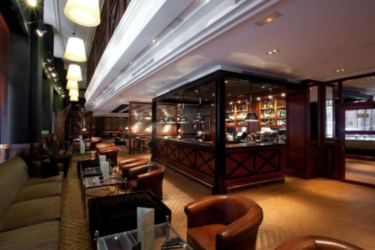 Bar
