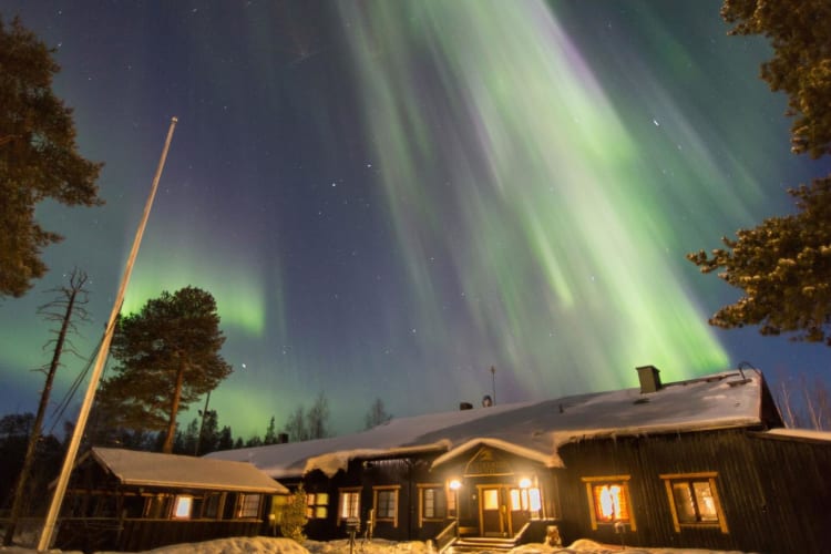 Nellim-Wilderness-Hotel-main-building