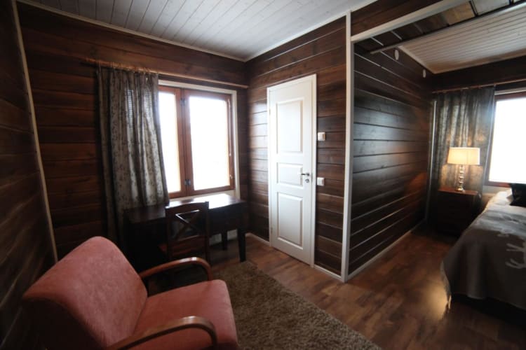 Nellim-hotel-room-with-sauna