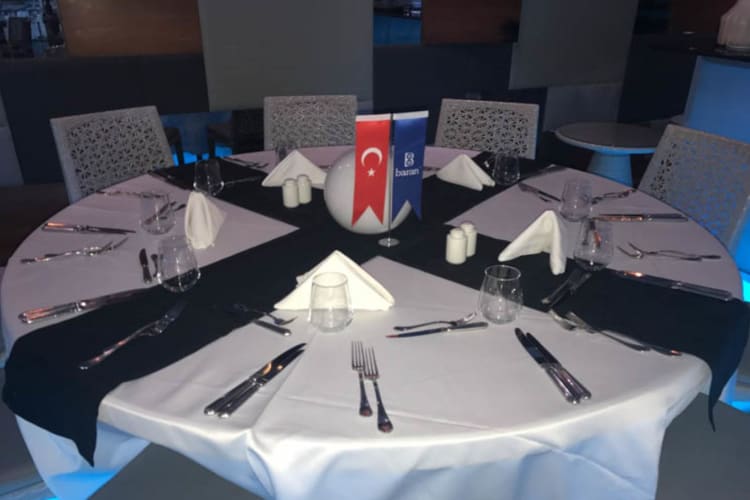 Restaurant table