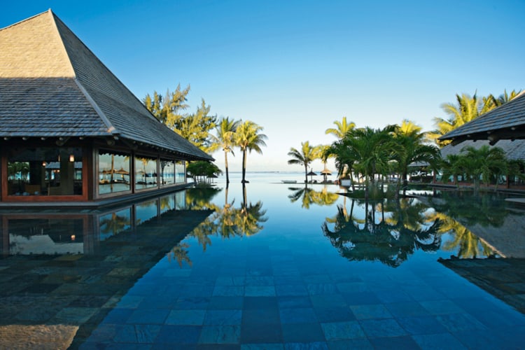 Infinity pool