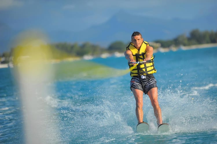 Waterskiing